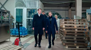 Глава Сочи Алексей Копайгородский посетил завод по производству природной питьевой воды в селе Чвижепсе Адлерского района